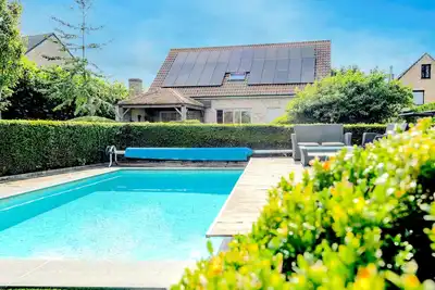 Image de Villa de luxe avec piscine chauffée et jardin