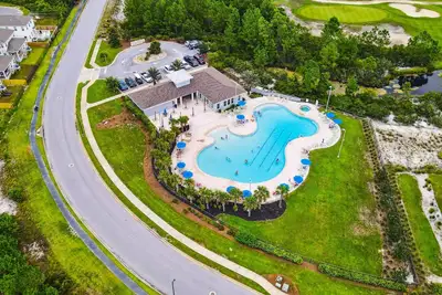 Image de New Listing! |Spacious Townhouse| Dogs Ok |Private Beach Club |Two Pools |Free Golf |Tennis