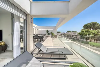 Image de 3065 New 3-bedrooms penthouse Elviria Marbella