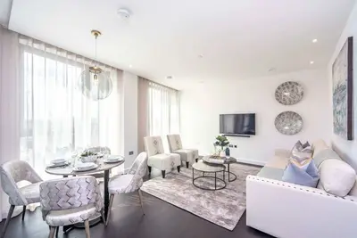 Image de Fifth floor Modern flat with balcony