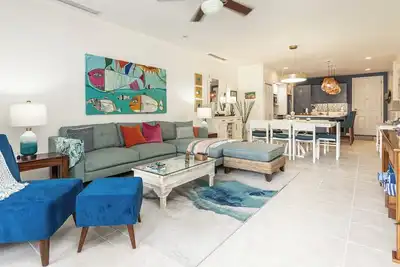 Image de Pacifico L1002 - Ground Floor 2 Bedroom Walk-out