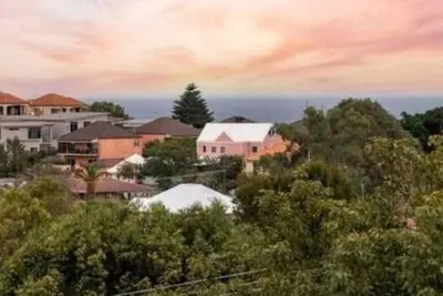 Image de Coastal Serene Oceanview Sunset Retreat