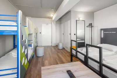 Image de Family room, shower, Wc - a&o Dresden Hauptbahnhof