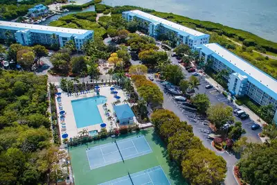 Image de Beach Retreat 2 Bedroom Ocean View, Pool & Beach