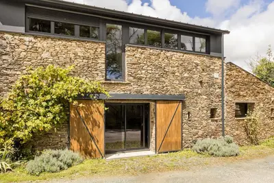 Image de Ancienne étable rénovée avec cour privative, proche de Nantes et St Nazaire, idéale familles et pro