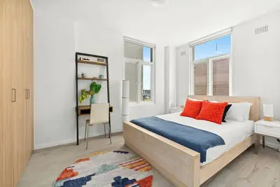 Image de Sundeck Surfscape Upbeat Beachside Living in Bondi