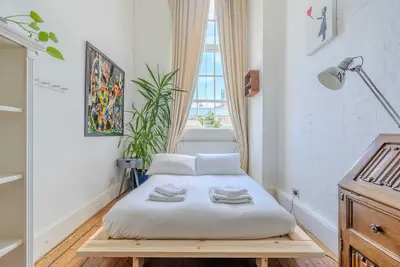 Image de 2 Beds Gf Loft in heritage-listed building