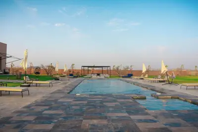 Image de Villa de luxe à Marrakech avec piscine, jacuzzi et vue sur l’Atlas