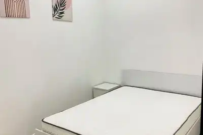 Image de Private Room & Bed Space in a Shared Room in Jumeirah Village Circle Jvc Dubai