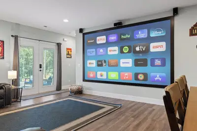 Image de Chatt Vistas-2bd2ba- Fire Pit Terrace - Theater - Sleeps8+