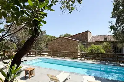 Image de Villa Naomi, piscine, à 100 m de la plage
