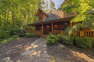 Image de Bear Creek Lodge - Association Pool, Pretty Surroundings, Goshorn Lake Access