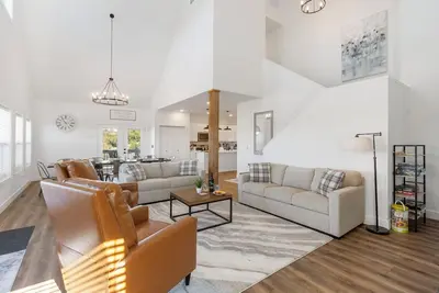 Image de Majestic Table Rock Lake Views_Close to Branson Entertainment with Free Tickets & Private Grill