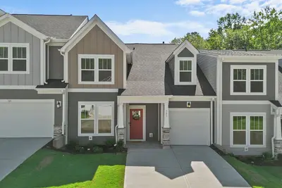 Image de Brand New 5br Townhome – Modern Comfort Near Clemson University!