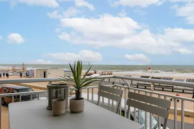 Image de Huswell - Stylish retreat with sea view