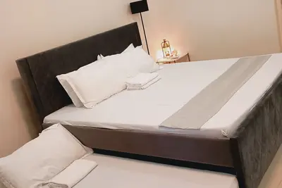 Image de 3-bedroom condo in nice Pico de Loro with Ac, WiFi. Enjoy your stay
