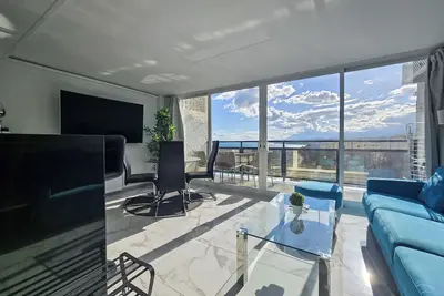 Image de Top Modern Beachfront Penthouse With Stunning Views and 3 Pools in Marbella