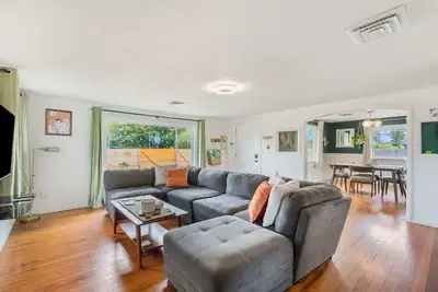 Image de Charming 2br/1ba Retreat Near Astoria & Beach