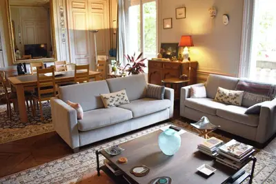 Image de Stylish Parisian Escape Near Notre Dame for 4