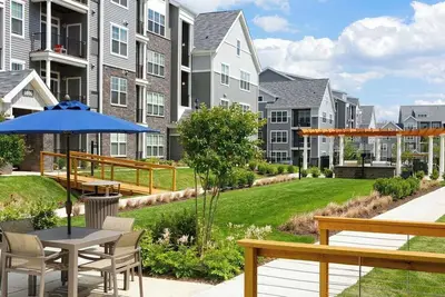 Image de Oasis Royale @ Laurel Maryland \nTwo Bedroom Luxury Apartment