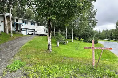 Image de 1-bedroom basement unit with Mountain View in Anchorage w/ high speed WiFi