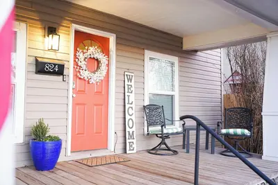Image de Historic 3-bedroom house close to downtown Guthrie.