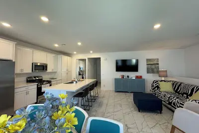 Image de Lovely 2b2b Townhouse in SuperB Location in Henderson