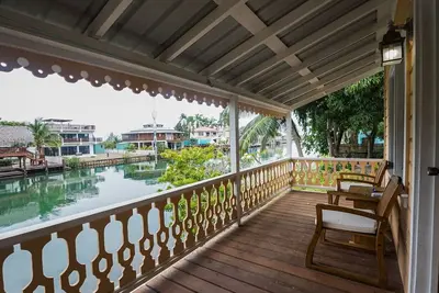 Image de Silver Leaf Cabana 1-Bedroom Cottage on the Water