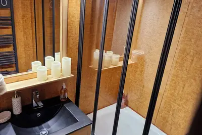 Image de Alpe d'Huez, secteur de l'Eclose, au plus proche de la remontée l'Alpe Express