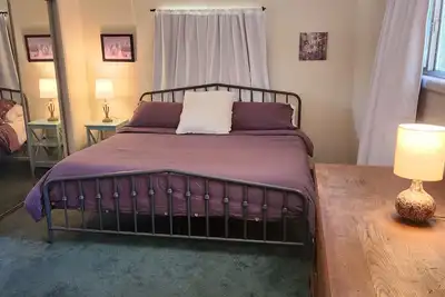 Image de Spacious 3 bdrm home in quiet neighborhood in Quincy