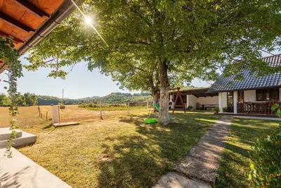 Image de Belle maison à Gospic avec WiFi