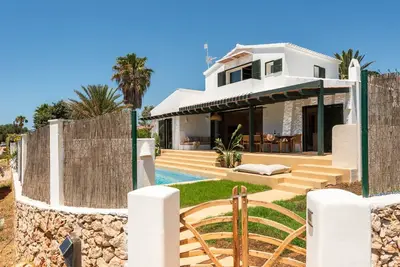 Image de Villa 'Binimadi' avec vue sur la mer, Wi-Fi et climatisation
