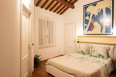Image de Appartement 'Romantica Corte Degli Estensi' avec terrasse privée, Wi-Fi et climatisation