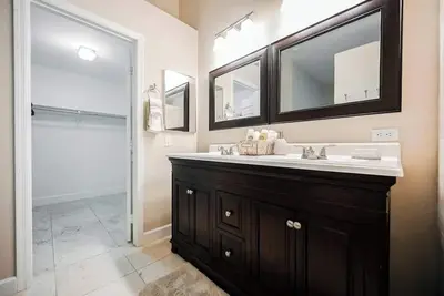 Image de Charming 3-bedroom house Fully Furnished with Pool Near Vegas Strip