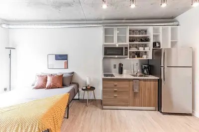 Image de 2 Studios apartment w prime location