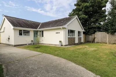 Image de Gaga Ar Y Traeth, pet friendly, with a garden in Morfa Bychan