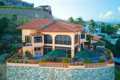 Image de Luxury Villa in Gated Community