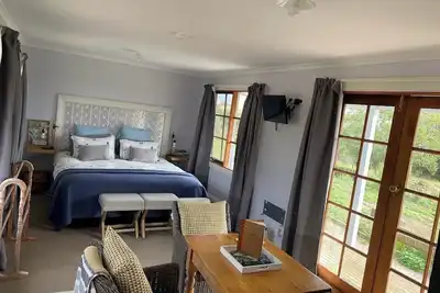 Image de The Studio at historic farm - Farm stay in Sassafras, Australia\n\n