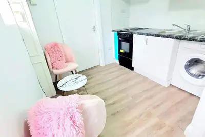 Image de Comfortable 2 Bed Apartment| Pass the Keys
