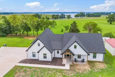 Image de Sunset Shores Lake House - 4 Br