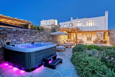 Image de Villa El Corazon • Outdoor Jacuzzi • Sea View 4br