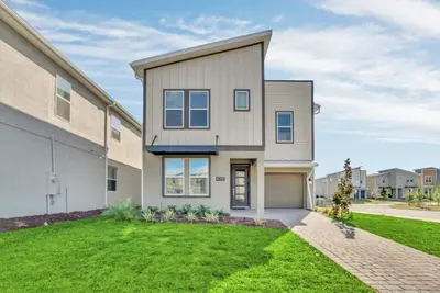 Image de Ultimate 6 Bedroom Storey Lake Home With Games Room