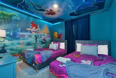 Image de Little Mermaid Theme 5 Bed 5 Bath Upscale Pool Home!