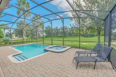 Image de Relaxing Pool Home With Extra Space In #1 Resort!