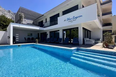 Image de Fantastic villa with private pool/whirlpool and sea views - 10 minutes from the beach
