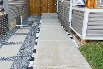 Image de Legal 2 Bedroom Furnished Basement in Seton