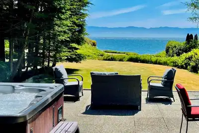 Points West Oceanfront Resort 2 Bed Ocean Point Suite