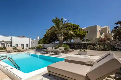 Image de Lavish Santorini Villa | Villa Antica | 2 Bedrooms | Private Swimming Pool & Shaded Furnished Pergola | Spacious Indoors Lounge | Megalochori