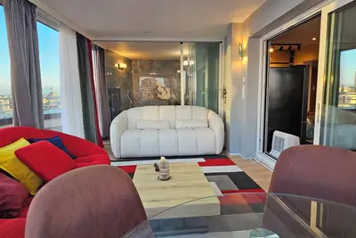 Image de Charming 2-bedroom apartment with big Terrace, view of Eiffel Tower and Paris