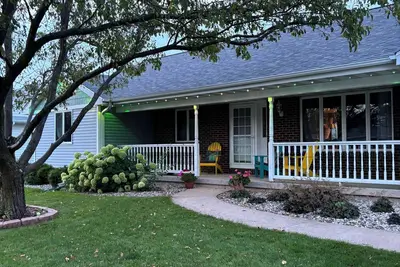 Image de 3-bedroom house located just 25 minutes south of Lambeau Field for Nfl Draft